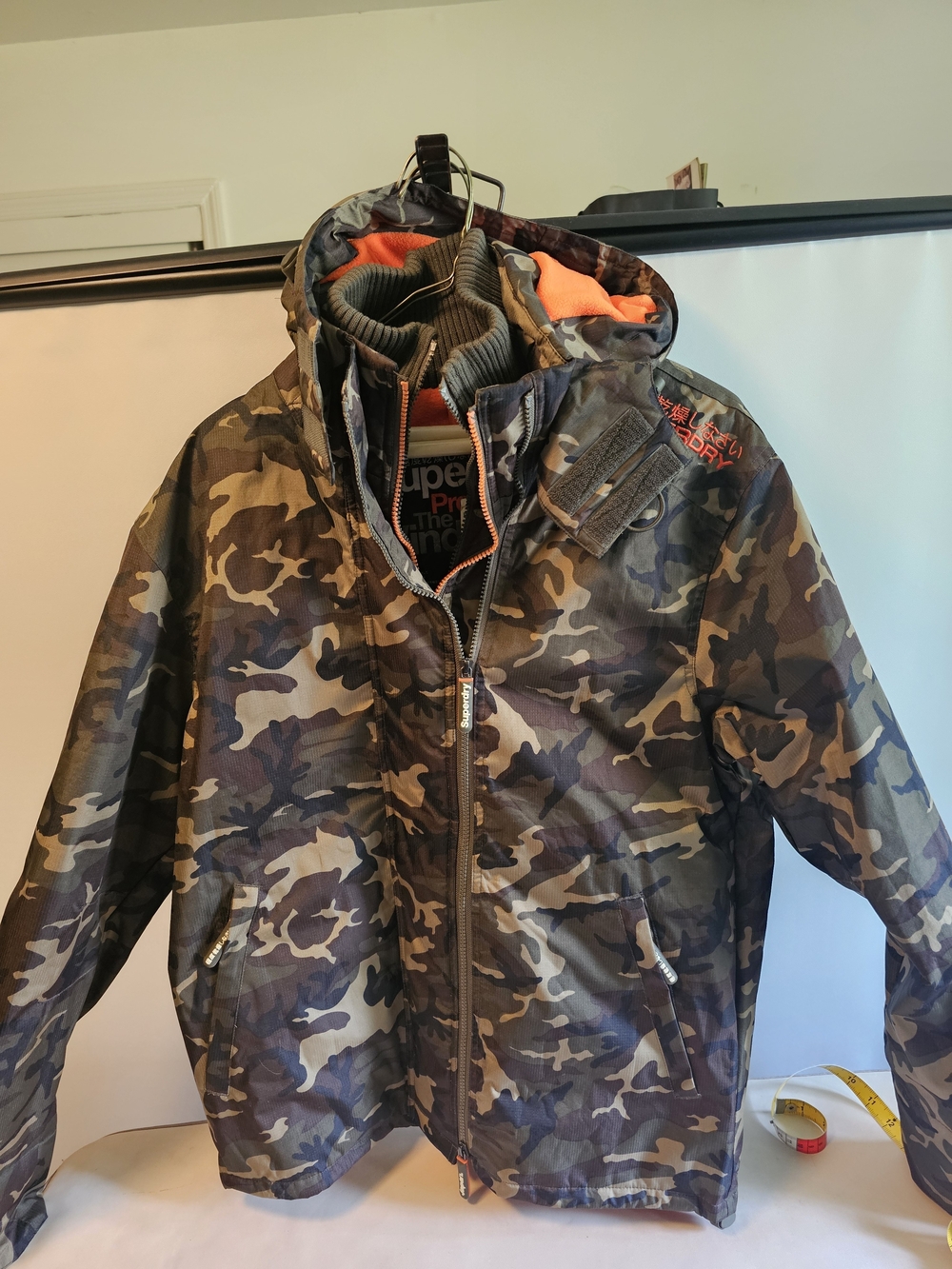 Superdry Men’s Camo Hooded Jacket – Olive & Orange Lining